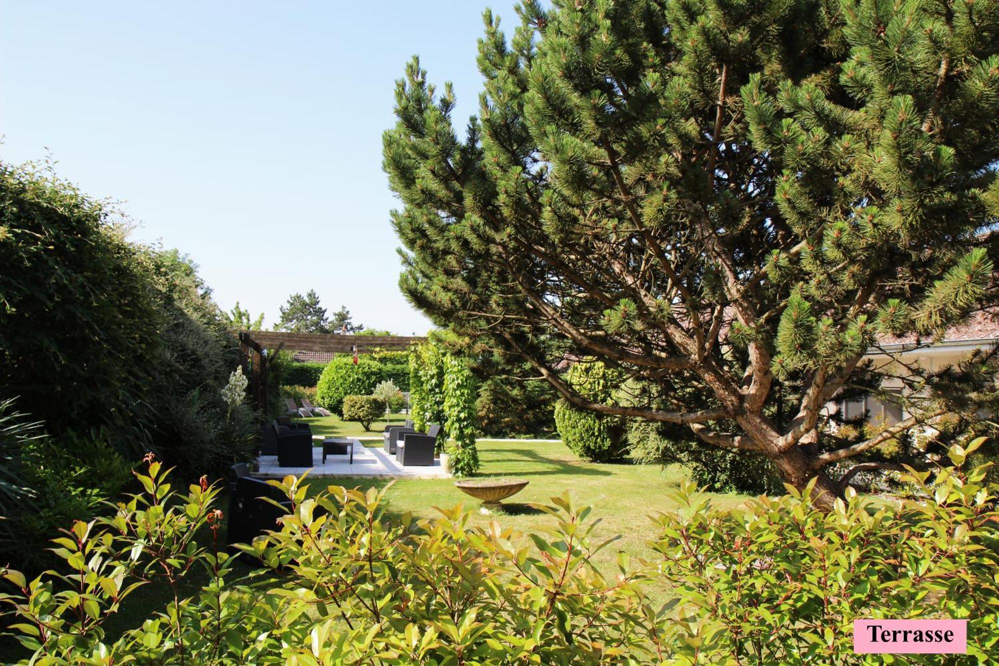 Hotel Le Clos Badan Nuits-Saint-Georges Eksteriør bilde