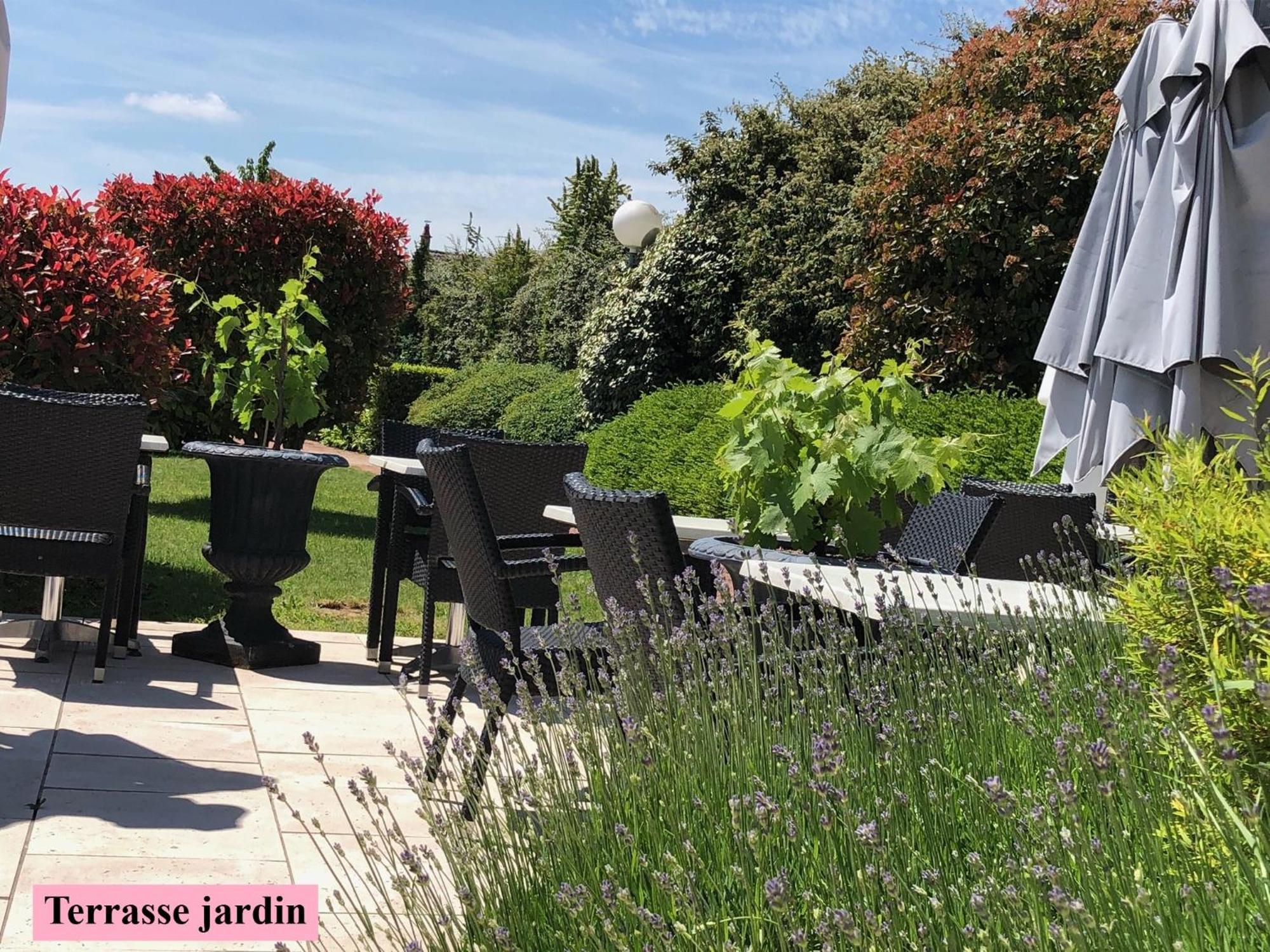 Hotel Le Clos Badan Nuits-Saint-Georges Eksteriør bilde